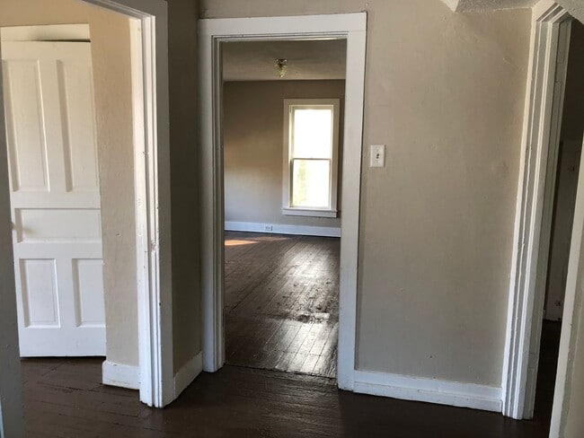 52 W 16th St in Holland, MI - Building Photo - Building Photo