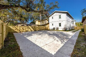 915 E 15th Ave in Tampa, FL - Building Photo - Building Photo