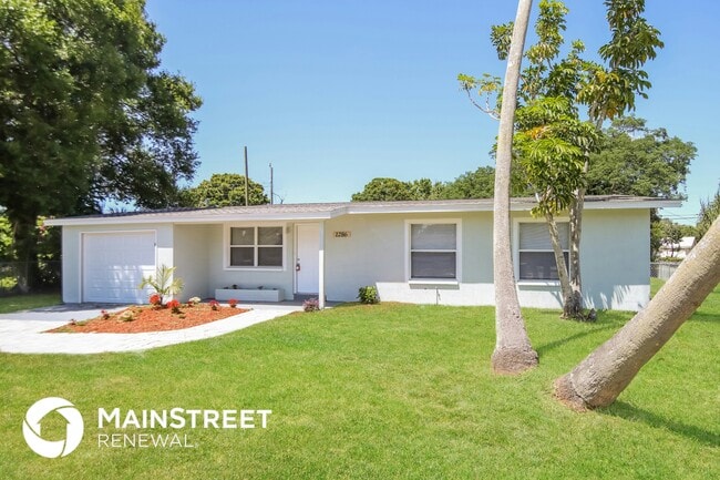 1286 Hollywood Dr in Melbourne, FL - Building Photo - Building Photo