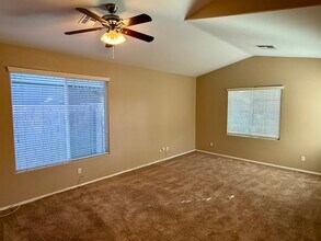 21992 E Camina Plata in Queen Creek, AZ - Foto de edificio - Building Photo