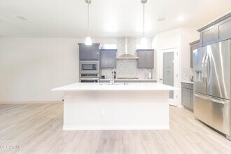 1100 Nickel Hl Ave in Sunland Park, NM - Building Photo - Building Photo