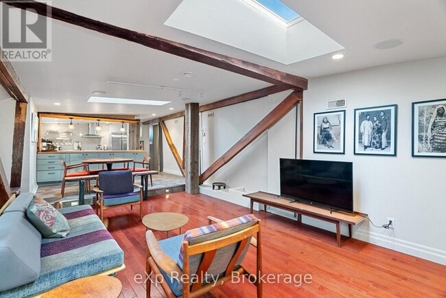 94 Wellington St in Stratford, ON - Building Photo - Building Photo