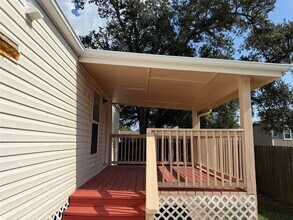 4429 16th St in Bacliff, TX - Building Photo - Building Photo