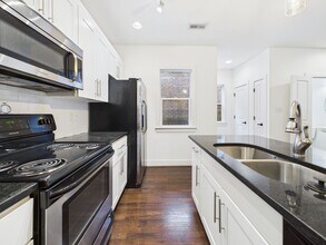 2617 W Main St in Richmond, VA - Foto de edificio - Building Photo