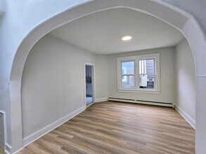 143 Jericho Tpke in Mineola, NY - Building Photo - Building Photo