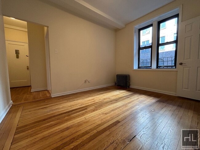 WEST 45 STREET, Unit 2E in New York, NY - Building Photo - Building Photo