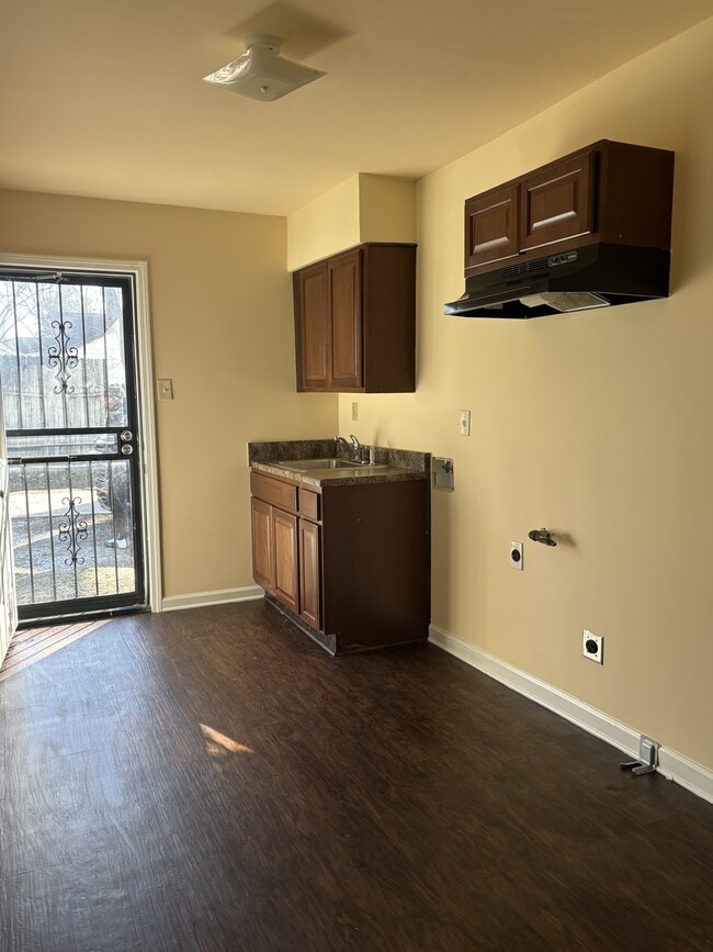 2413 Deadrick Ave in Memphis, TN - Building Photo - Building Photo