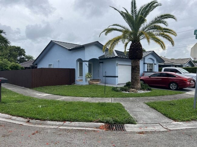 14610 SW 171st Terrace in Miami, FL - Building Photo - Building Photo