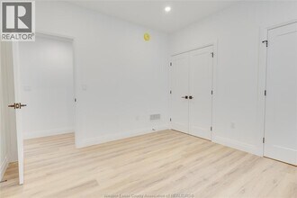 2451 Westminster Blvd in Windsor, ON - Building Photo - Building Photo