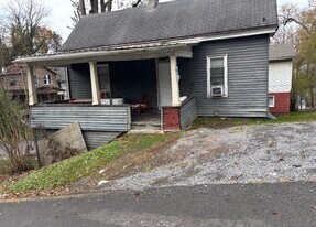 115 Cornell Ave in Morgantown, WV - Building Photo