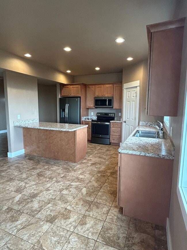 2148 Walter Rd in Billings, MT - Foto de edificio - Building Photo