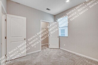 6820 Calvitero St in Las Vegas, NV - Building Photo - Building Photo