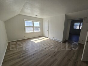 1125 1/2 Mulberry St in Waterloo, IA - Building Photo - Building Photo