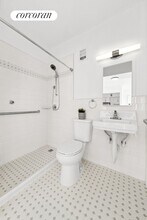 525 Audubon Ave in New York, NY - Building Photo - Building Photo