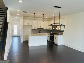 1568 Driggs Dr NW in Atlanta, GA - Building Photo - Building Photo