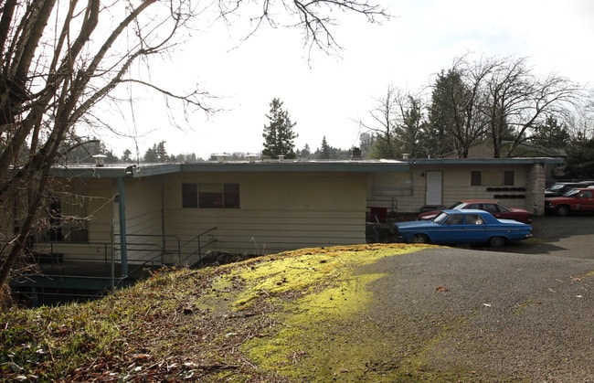 7802 SW 17th Dr in Portland, OR - Foto de edificio - Building Photo