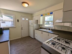 4322 Doncaster Dr in Madison, WI - Building Photo - Building Photo