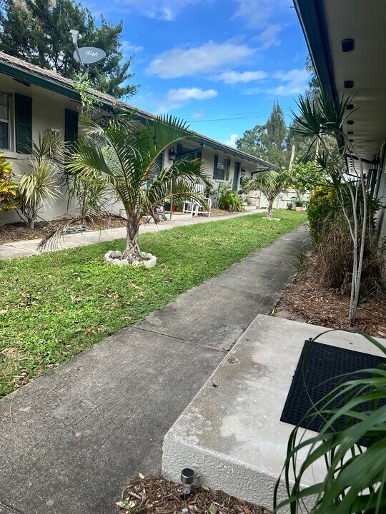 847 19th St in Vero Beach, FL - Building Photo