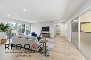 3930 Roxanne Ave, Unit 19 in Los Angeles, CA - Building Photo