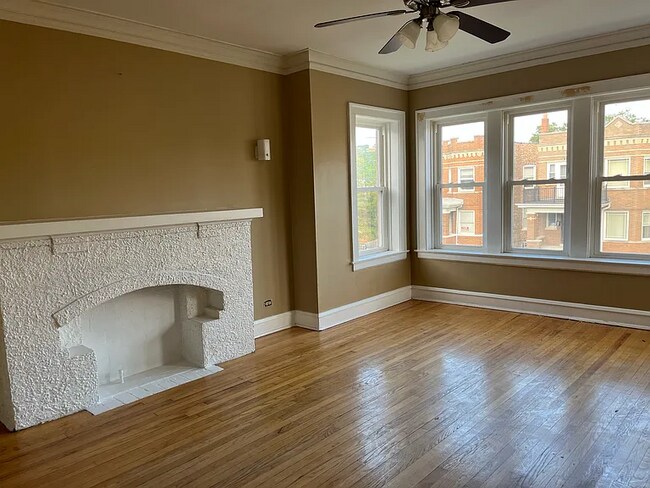 1022 N Menard Ave in Chicago, IL - Building Photo - Building Photo