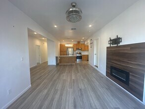 1606 E San Fernando St in San Jose, CA - Building Photo - Building Photo