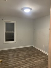 178 Jencks St, Unit 3 in Fall River, MA - Building Photo - Building Photo