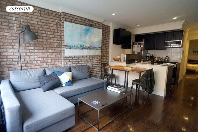 254 W 15th St in New York, NY - Building Photo - Building Photo