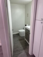 8151 Katella Ave, Unit B in Stanton, CA - Foto de edificio - Building Photo