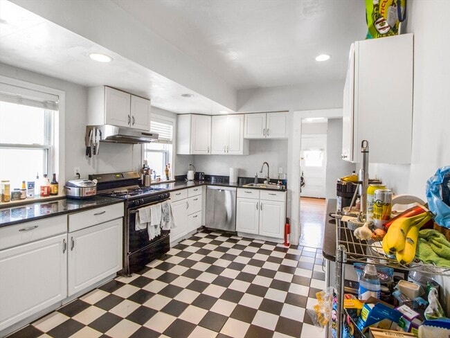property at 17 Allen St