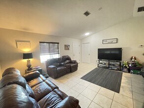 1167 Urmey Ln in North Port, FL - Building Photo - Building Photo