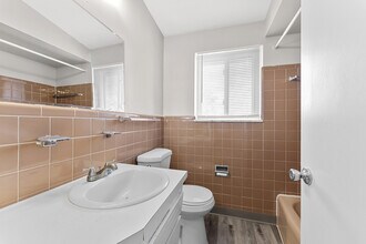 24579 Kelly Rd in Eastpointe, MI - Building Photo - Building Photo