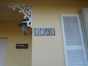 6797 NE 7th Ave in Boca Raton, FL - Building Photo - Building Photo