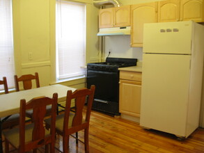 357 Windsor St, Unit 1 in Cambridge, MA - Building Photo - Building Photo