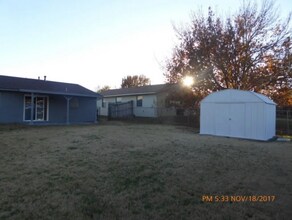 4906 SE Trenton Rd in Lawton, OK - Building Photo - Building Photo