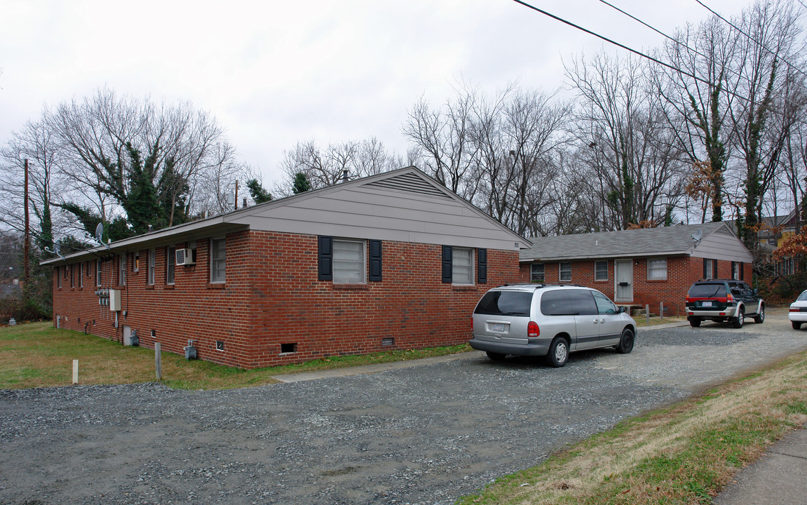 410 S Spring St in Greensboro, NC - Building Photo