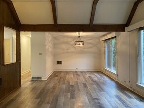 3461 Avalon Dr in Hood River, OR - Building Photo - Building Photo