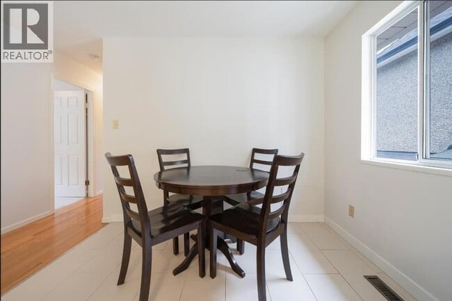 4533 W 16th Ave in Vancouver, BC - Building Photo - Building Photo