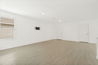 7218 Ox Pl in San Antonio, TX - Building Photo - Building Photo