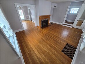 232 Nichols Ave in Syracuse, NY - Foto de edificio - Building Photo