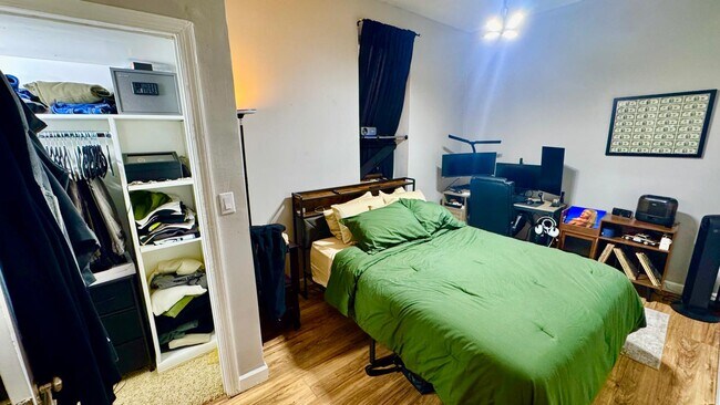 1368 W Evergreen Ave