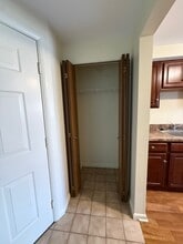 8899 New Country Dr in Cicero, NY - Building Photo - Building Photo