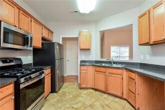 4318 Welbron Dr in Decatur, GA - Building Photo - Building Photo