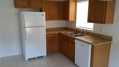 133 Stewart Lake Loop in Groveland, FL - Building Photo - Building Photo