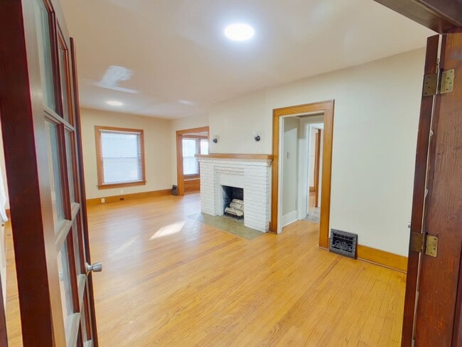 207 S Erie Ave in Wichita, KS - Building Photo - Building Photo