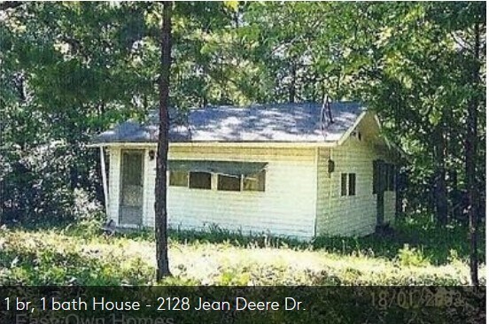 2128 Jean Deer Dr in Perryville, MO - Building Photo