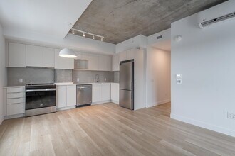2600 Boul. Cavendish in Montréal, QC - Building Photo - Building Photo