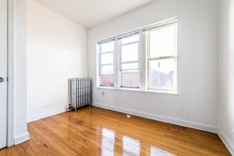 8200-04 S Ingleside Ave 915-19 E 82nd St Chicago, IL 60619 in Chicago, IL - Foto de edificio - Building Photo