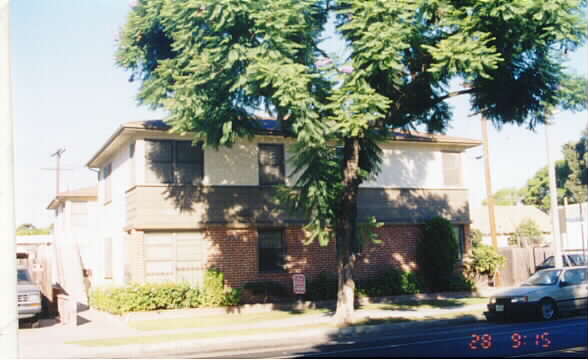 6171 Orange Ave in Long Beach, CA - Building Photo