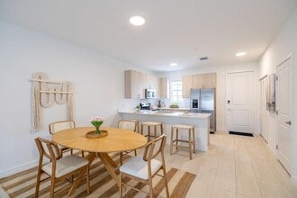 The Mallory Townhomes in Ft. Myers, FL - Building Photo - Building Photo