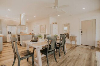 3 S Surrey Ave-Unit -2nd in Ventnor City, NJ - Building Photo - Building Photo